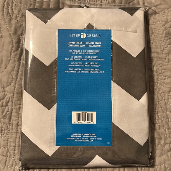 New gray, white and yellow chevron shower curtain - Picture 2 of 2